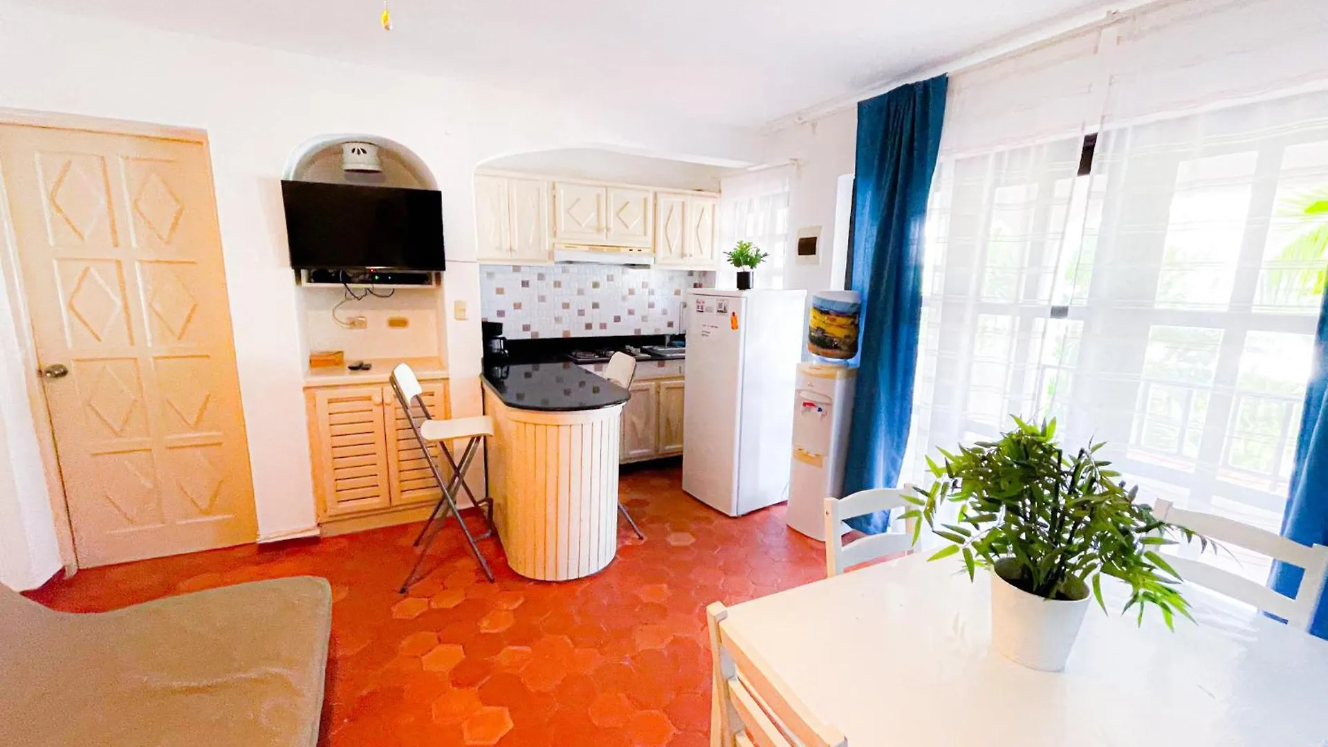 Beach Condo Hotel With Villas & Private Apartments Wifi Bbq Beach Club & Spa بونتا كانا 0*,