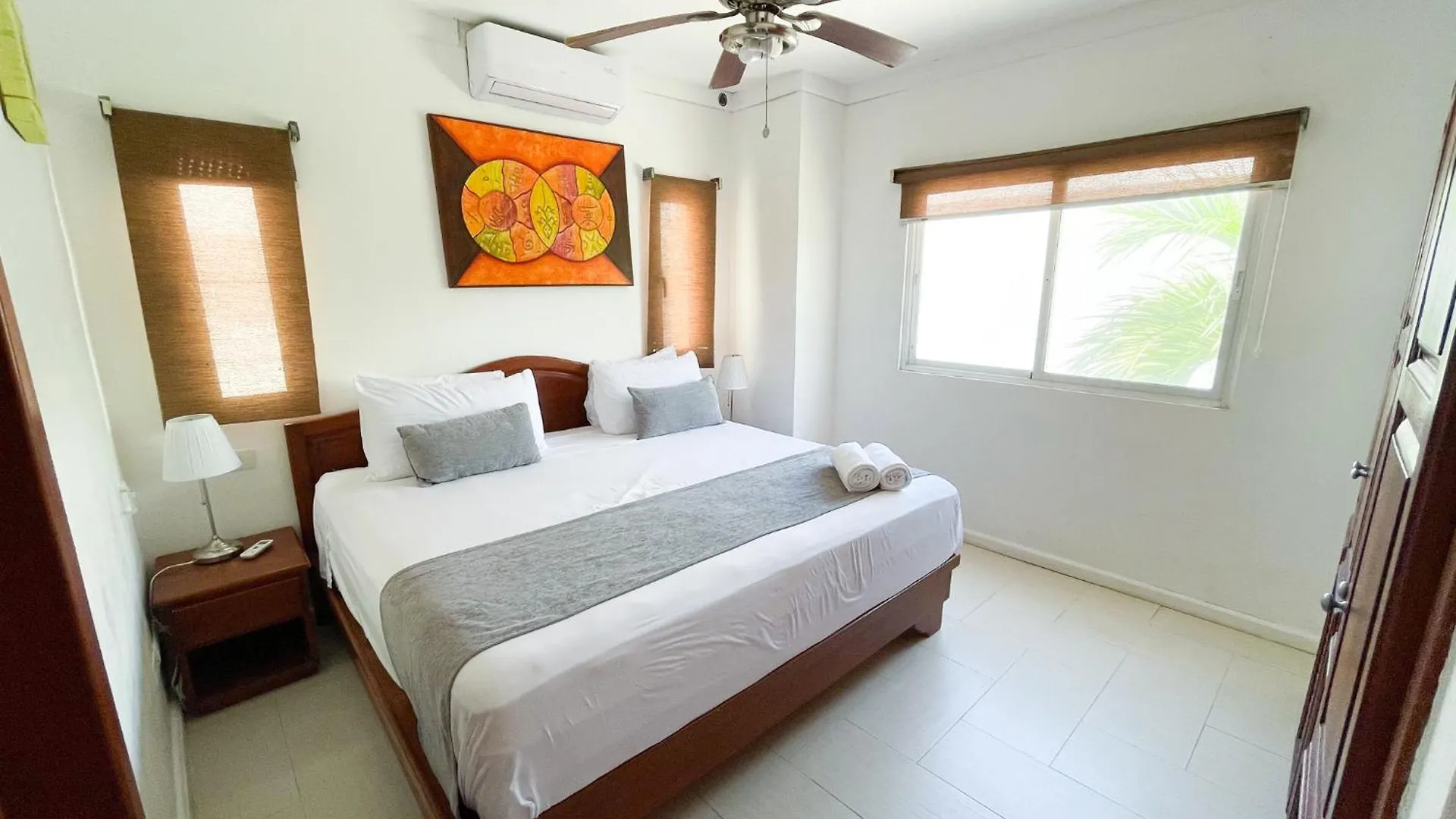 Beach Condo Hotel With Villas & Private Apartments Wifi Bbq Beach Club & Spa بونتا كانا