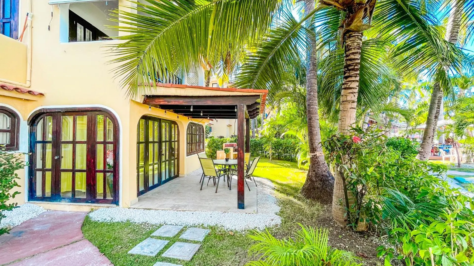 Beach Condo Hotel With Villas & Private Apartments Wifi Bbq Beach Club & Spa Punta Cana
